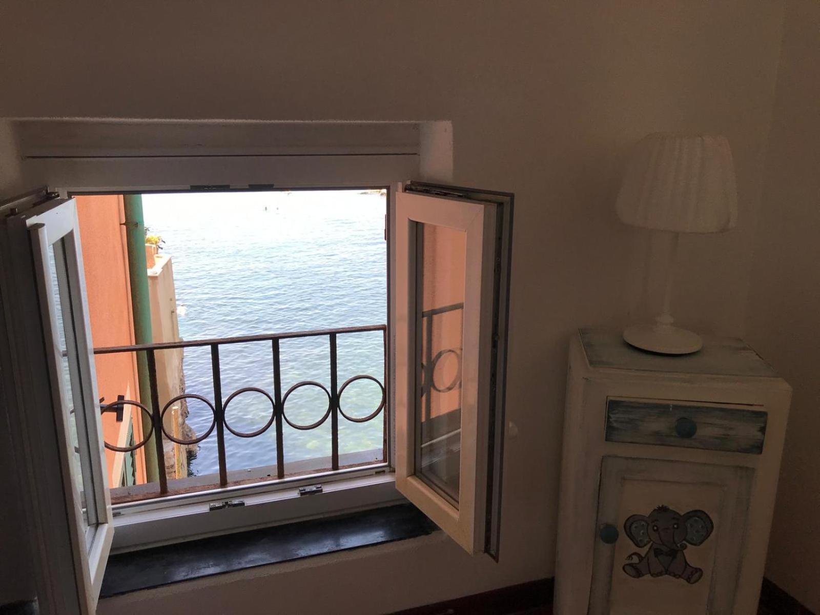 Casa Sulla Spiaggia Di Boccadasse Генуя Екстер'єр фото